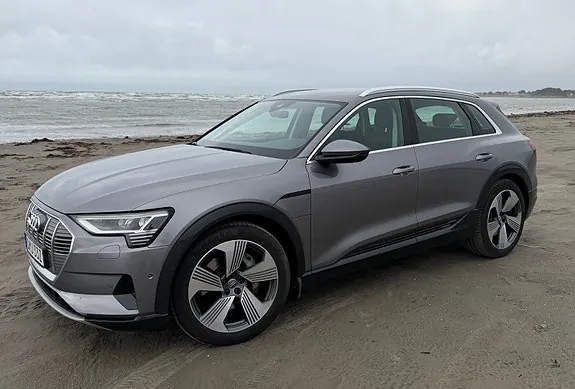 Audi E-Tron 2019 photo 2