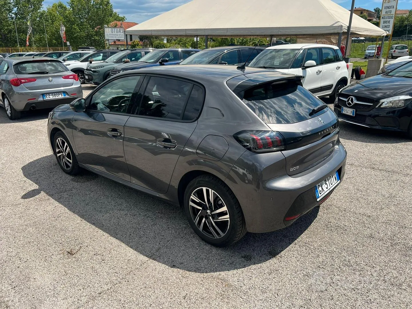 Peugeot 208 2022 photo 4