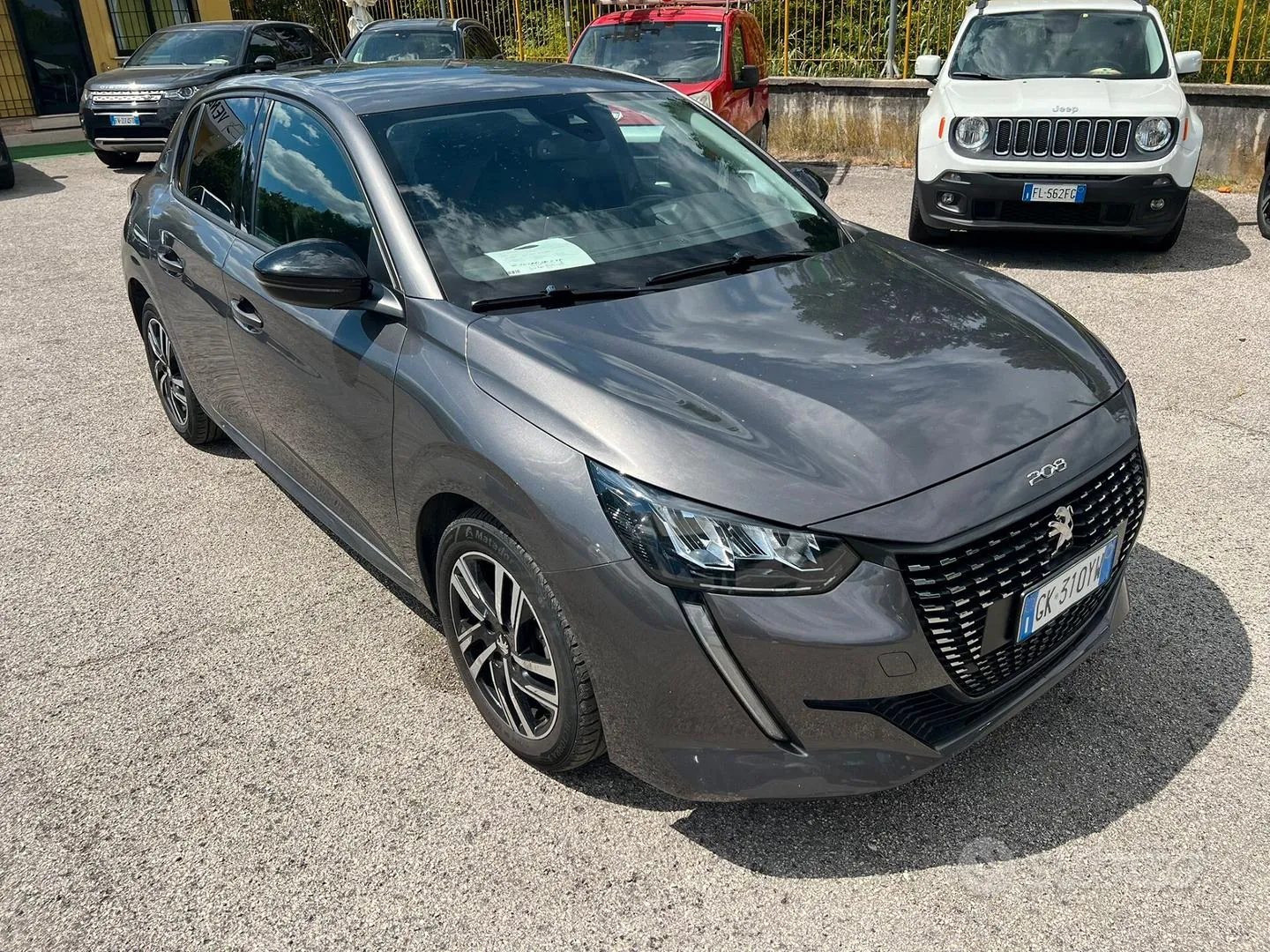 Peugeot 208 2022 photo 2