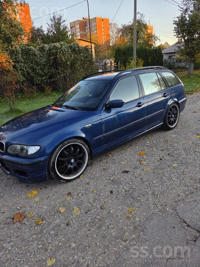 BMW 320 2002 photo 2