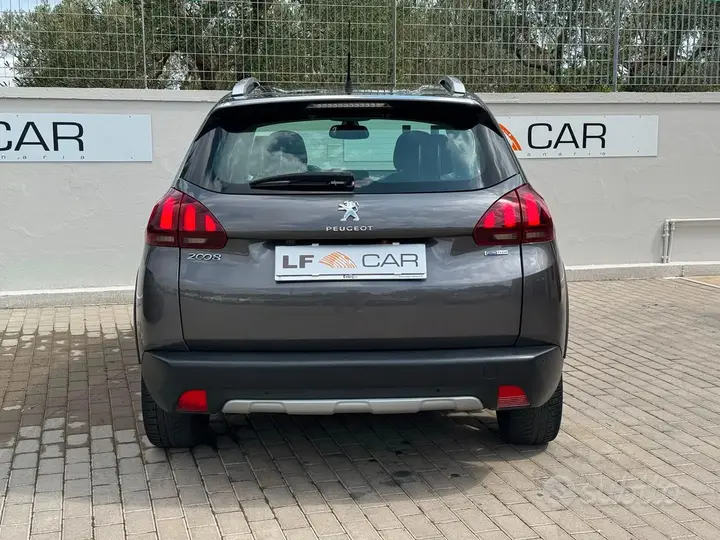 Peugeot 2008 2016 photo 5
