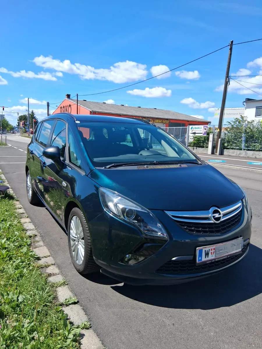 Opel Zafira Tourer 2015 photo 3