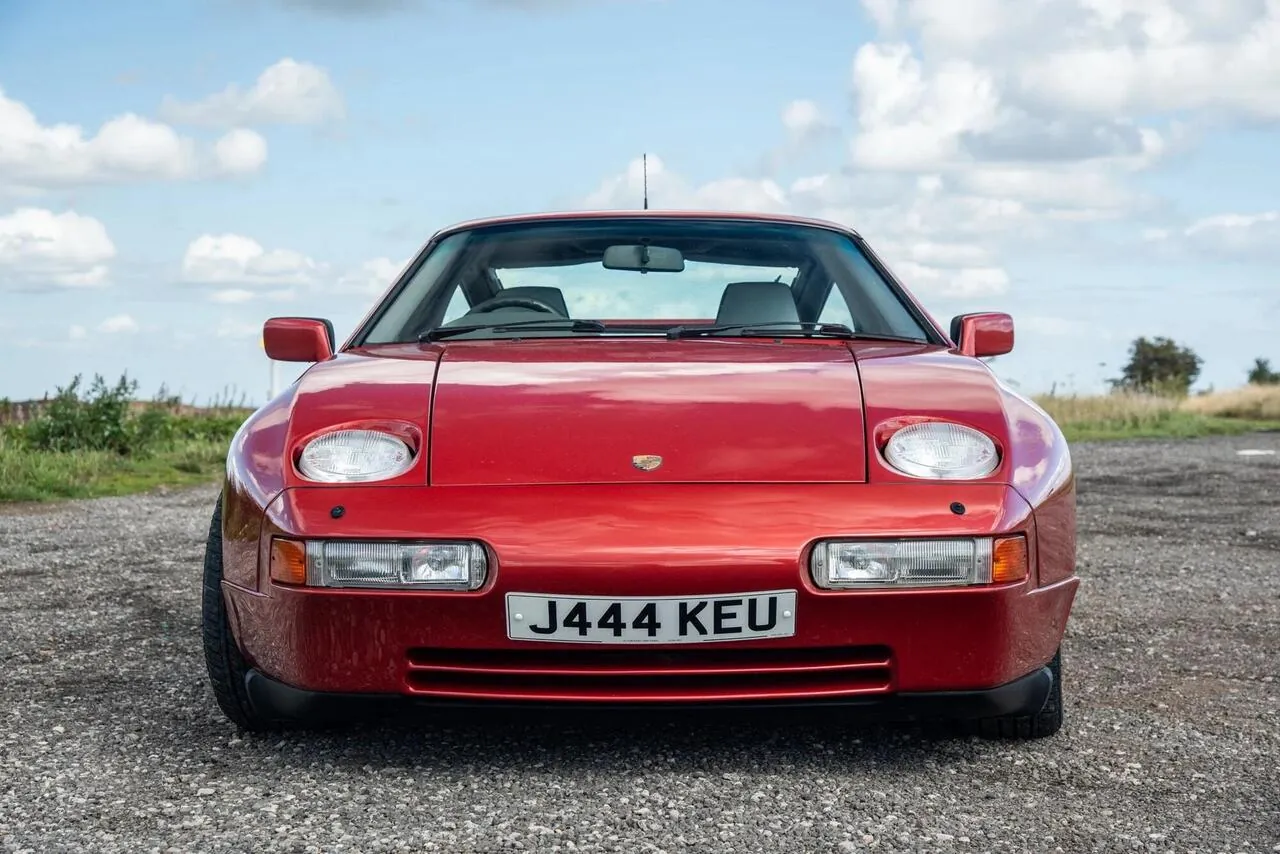 Porsche 928 1991 photo 2