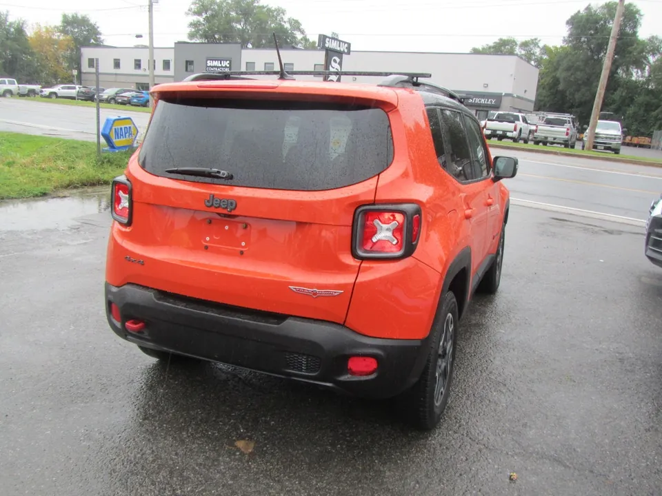 Jeep Renegade 2015 photo 4