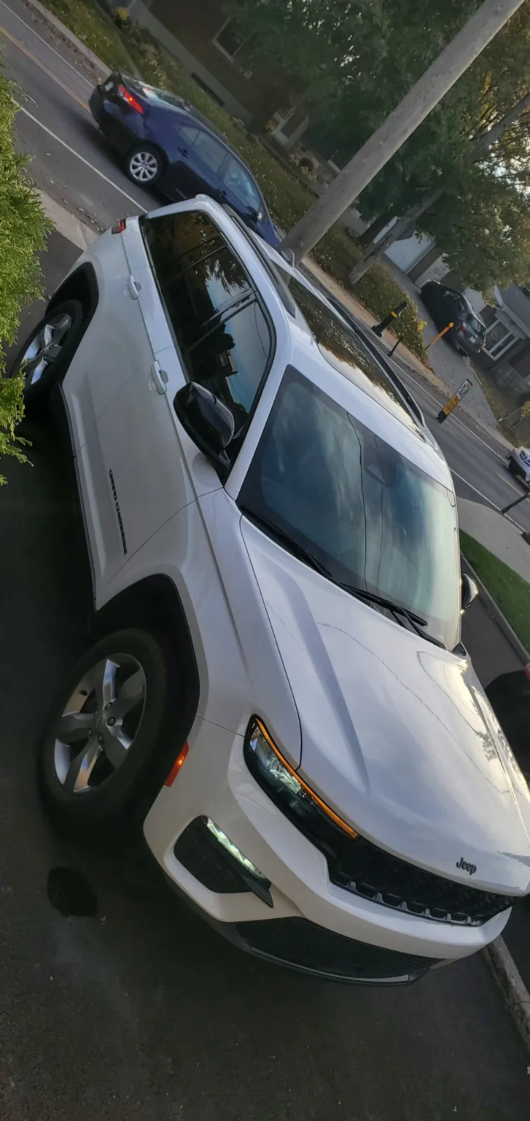 Jeep Grand Cherokee 2023 photo 2