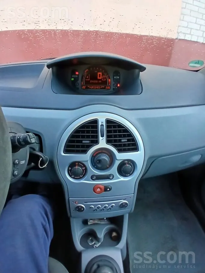 Renault Modus 2012 photo 5