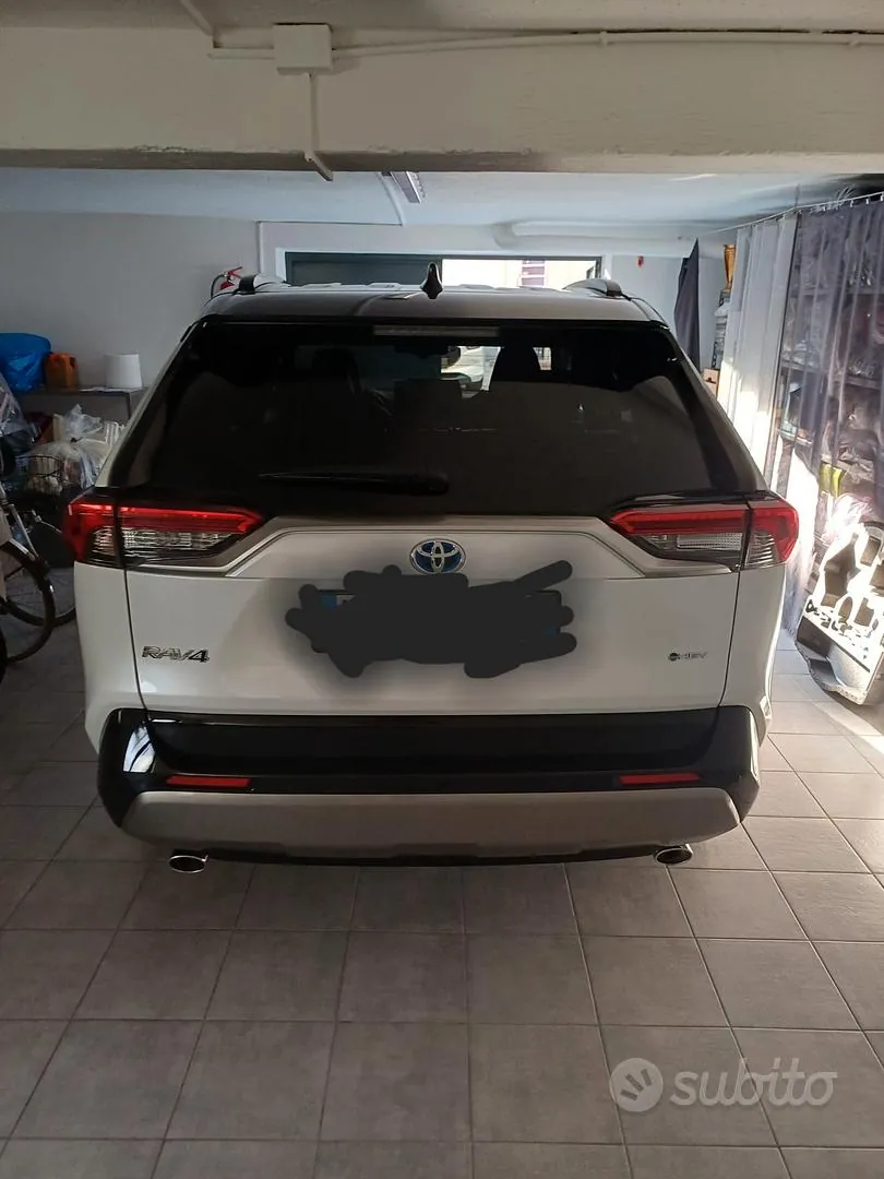 Toyota Rav4 2025 photo 2