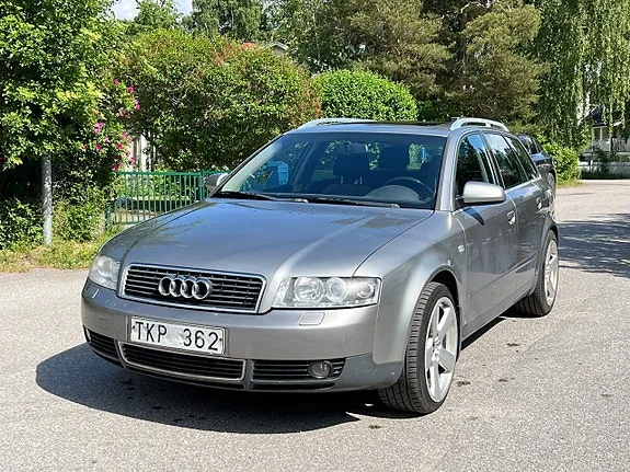 Audi A4 2003 photo 2
