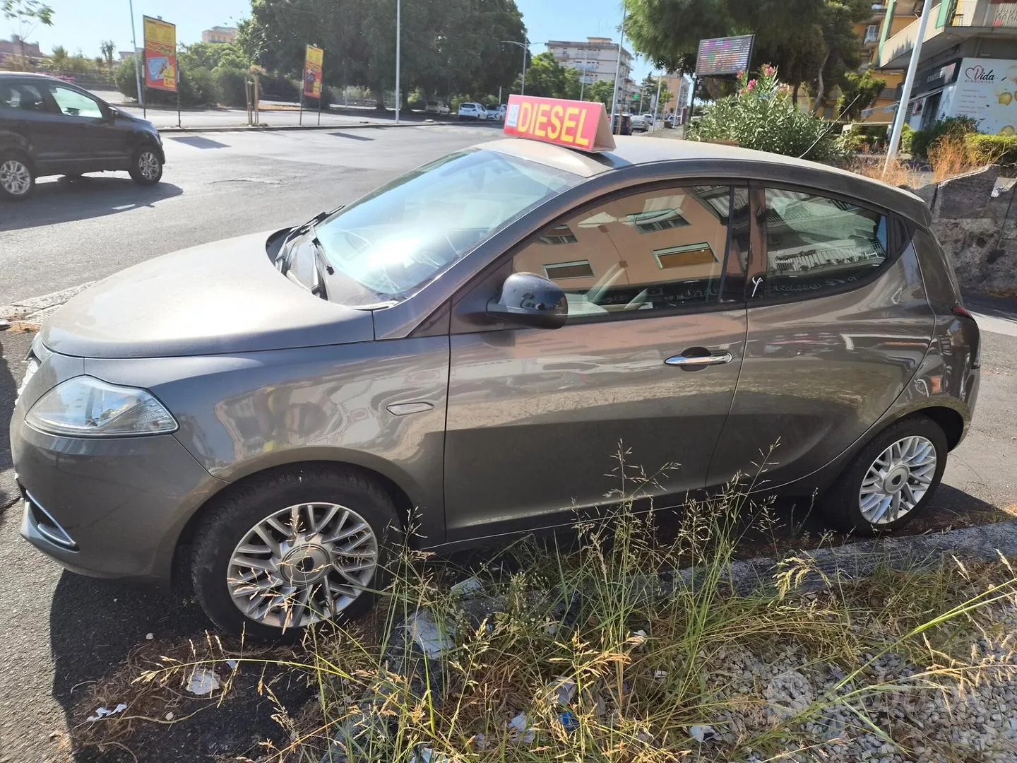 Lancia Ypsilon 2015 photo 2