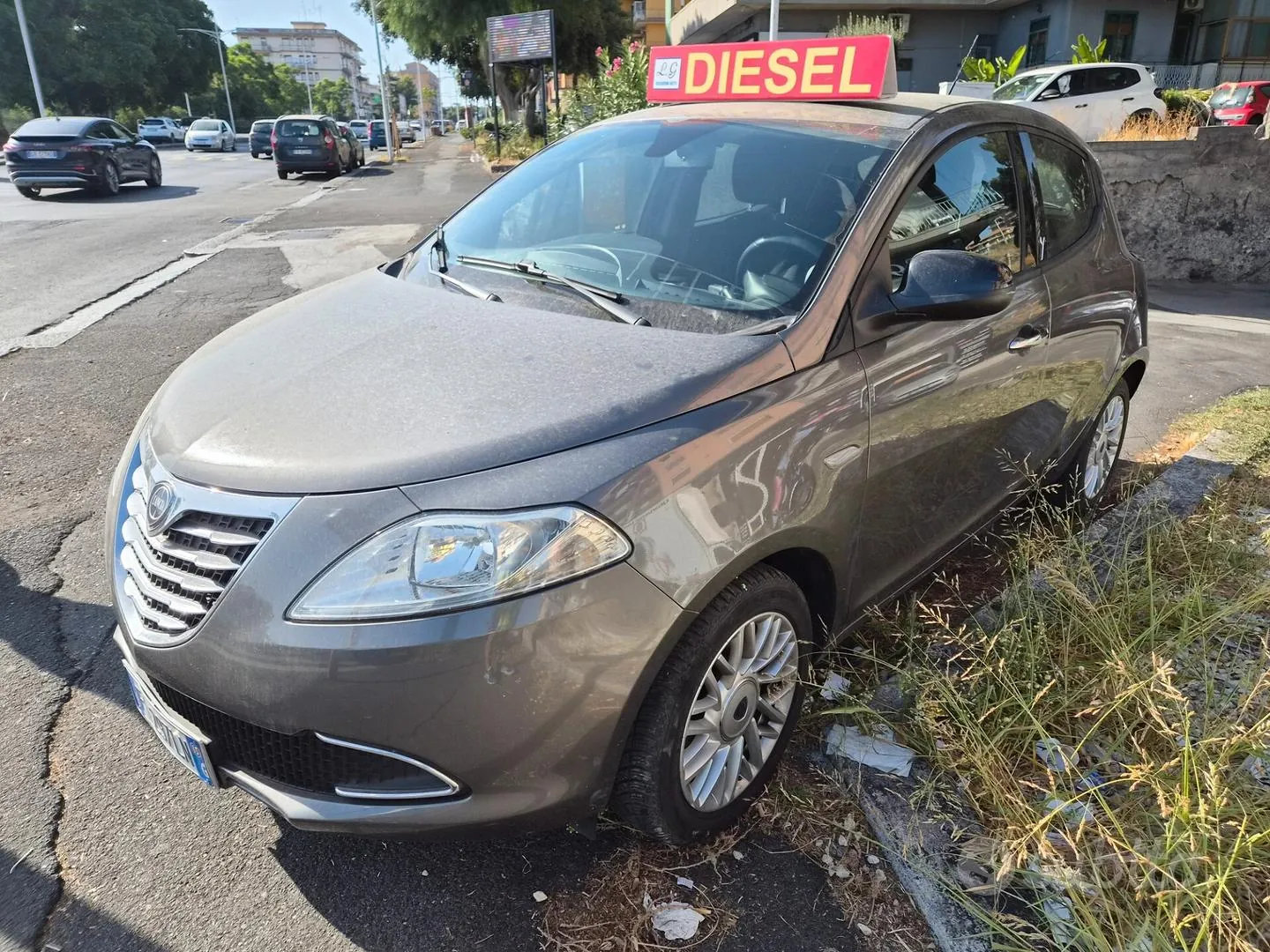 Lancia Ypsilon