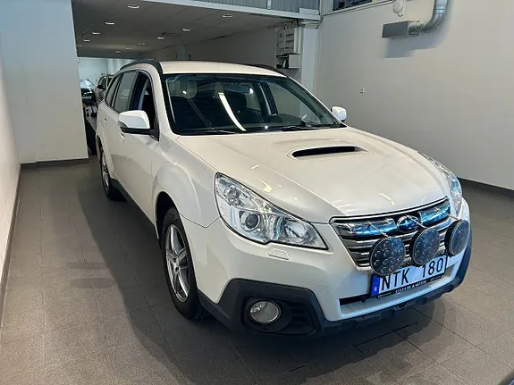 Subaru Outback 2013 photo 4