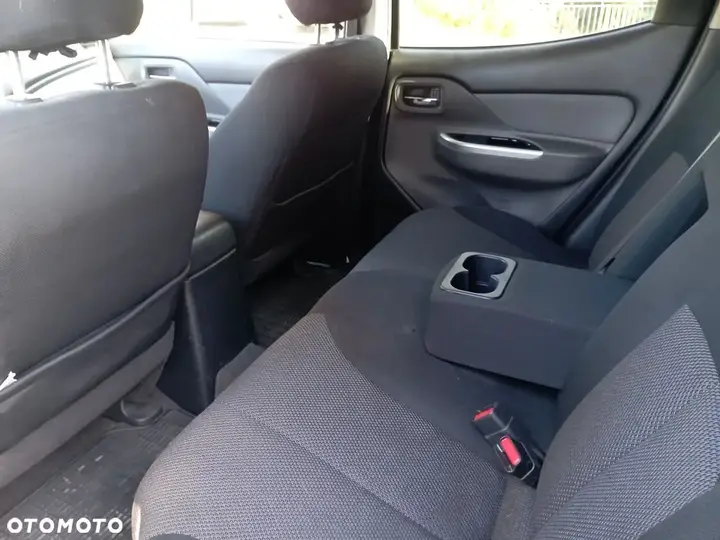 Mitsubishi L200 2018 photo 5