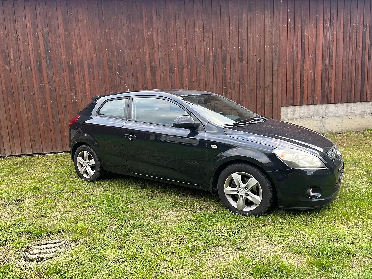 Kia Proceed 2009 photo 2