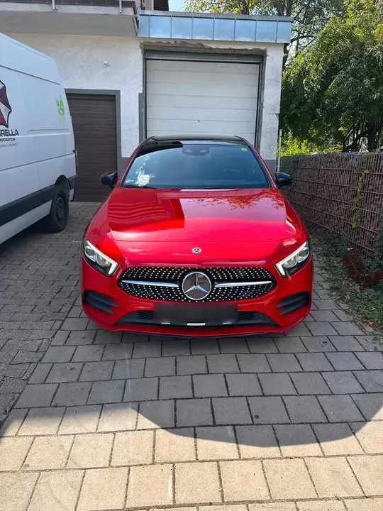 Mercedes-Benz A200