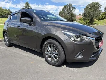 Mazda Demio 2017 photo 3