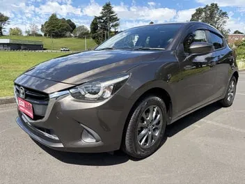 Mazda Demio 2017 photo 4