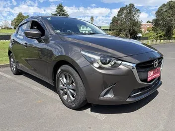 Mazda Demio 2017 photo 5