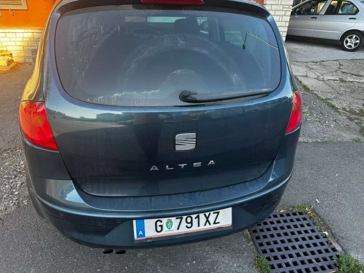 Seat Altea 2005 photo 2