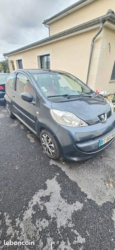Peugeot 107 2007 photo 2