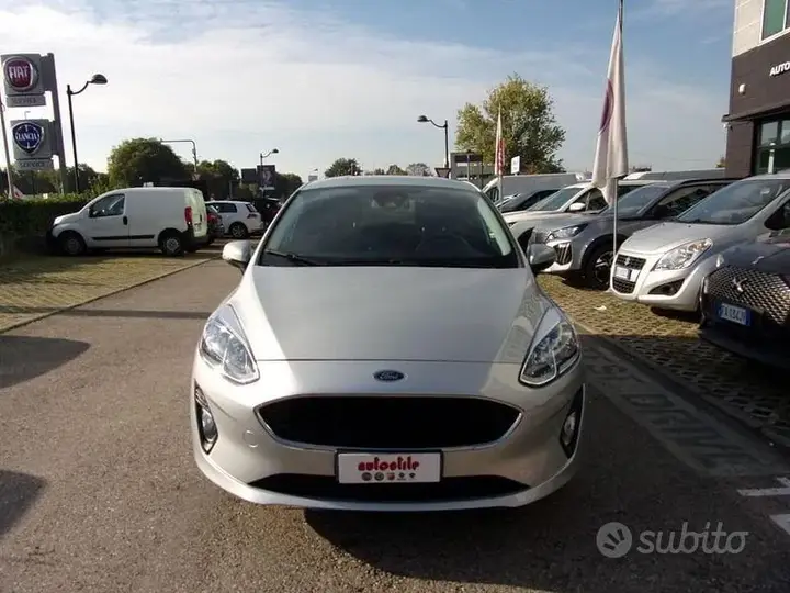 Ford Fiesta 2017 photo 2