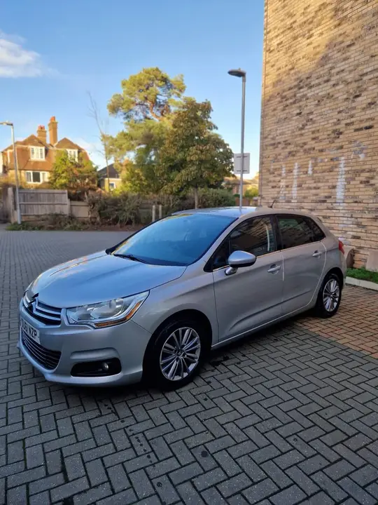 Citroen C4 2011 photo 4
