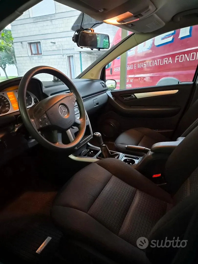 Mercedes-Benz B-Class 2008 photo 3