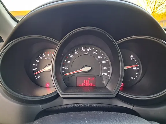 Kia Rio 2012 photo 5