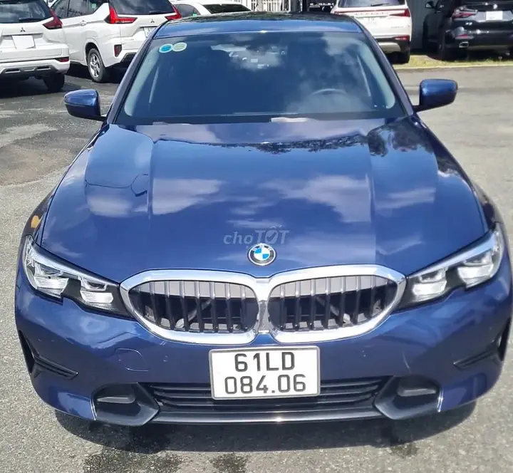 BMW 3 Series 2021 photo 2