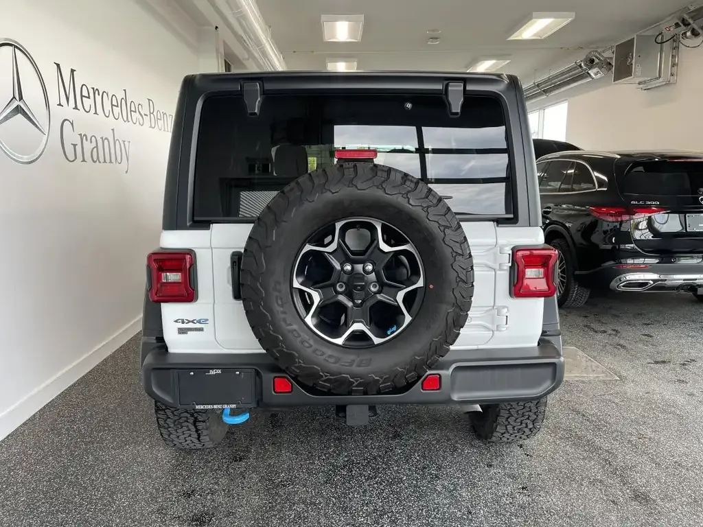 Jeep Wrangler 2023 photo 3