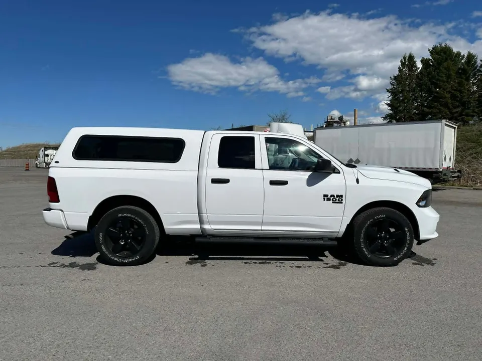 Ram 1500 Classic Express 2021 photo 2