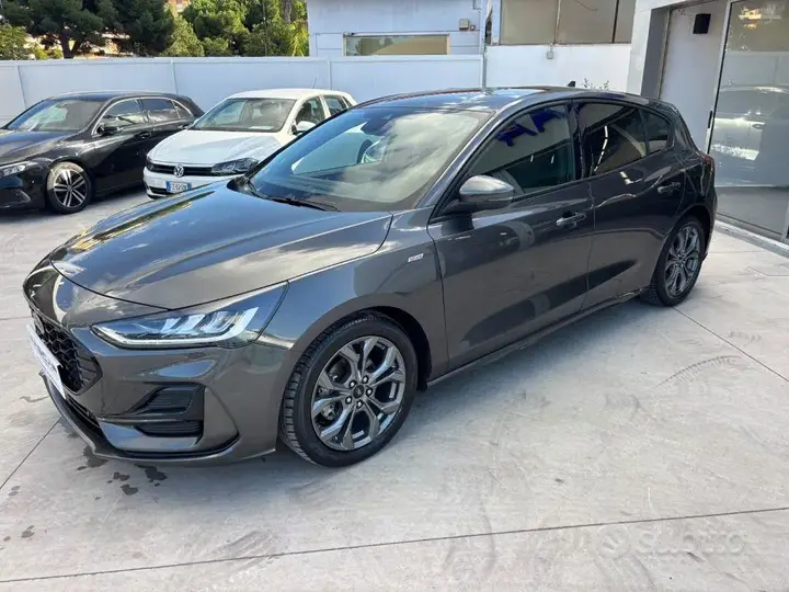 Ford Focus 2024 photo 3