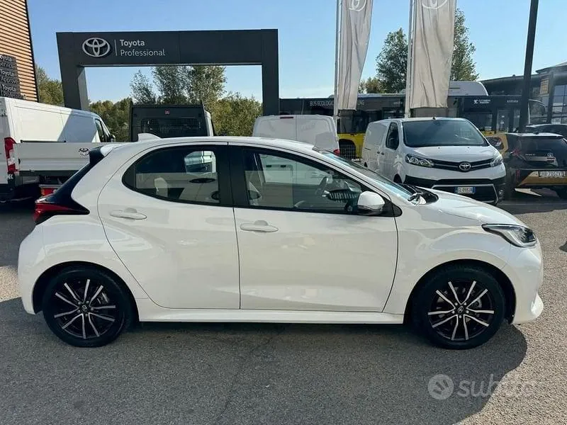 Toyota Yaris 2022 photo 5