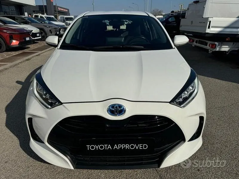 Toyota Yaris 2022 photo 3