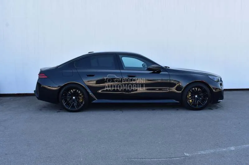 BMW M5 2025 photo 3