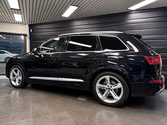 Audi Q7 2019 photo 5