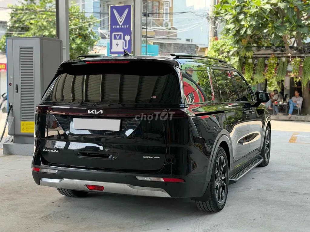 Kia Carnival 2023 photo 5