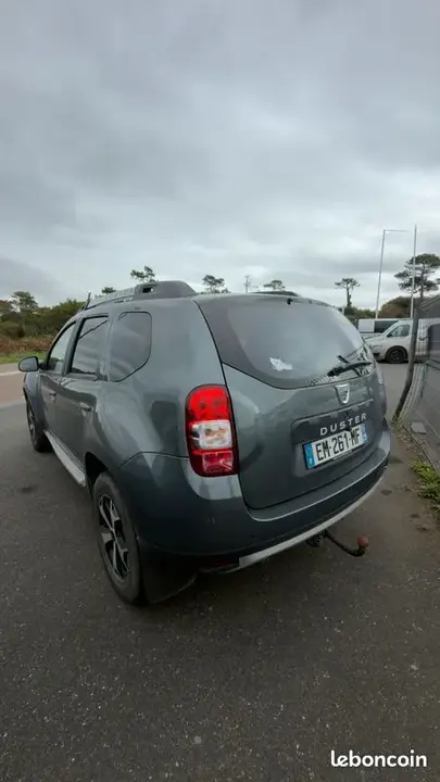 Dacia Duster 2017 photo 2
