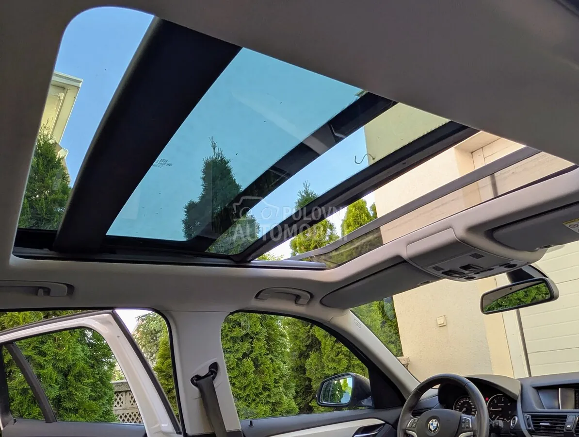 BMW X1 2012 photo 4