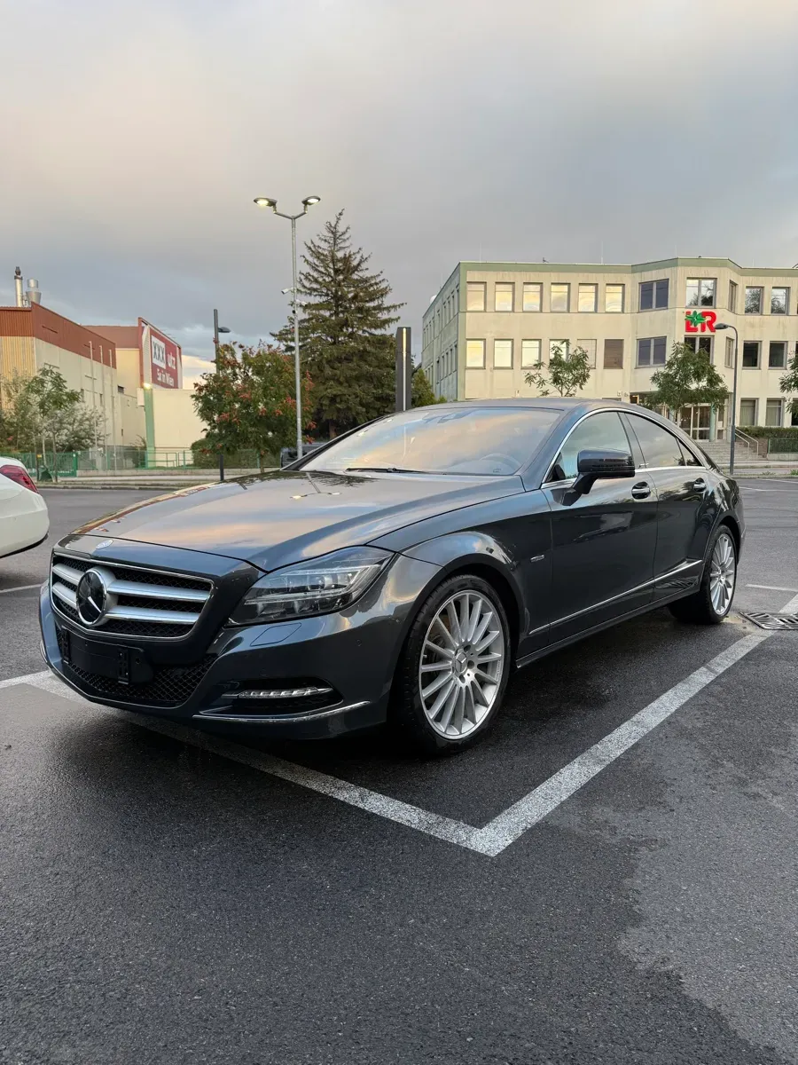 Mercedes-Benz Cls-Class