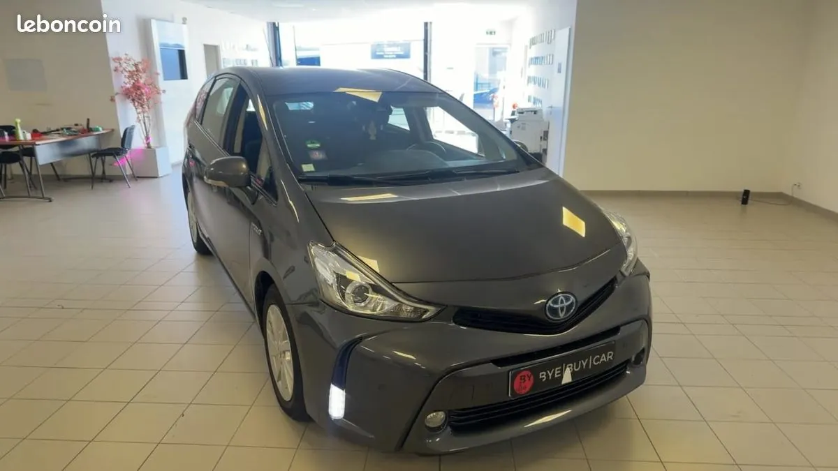 Toyota Prius 2020 photo 2