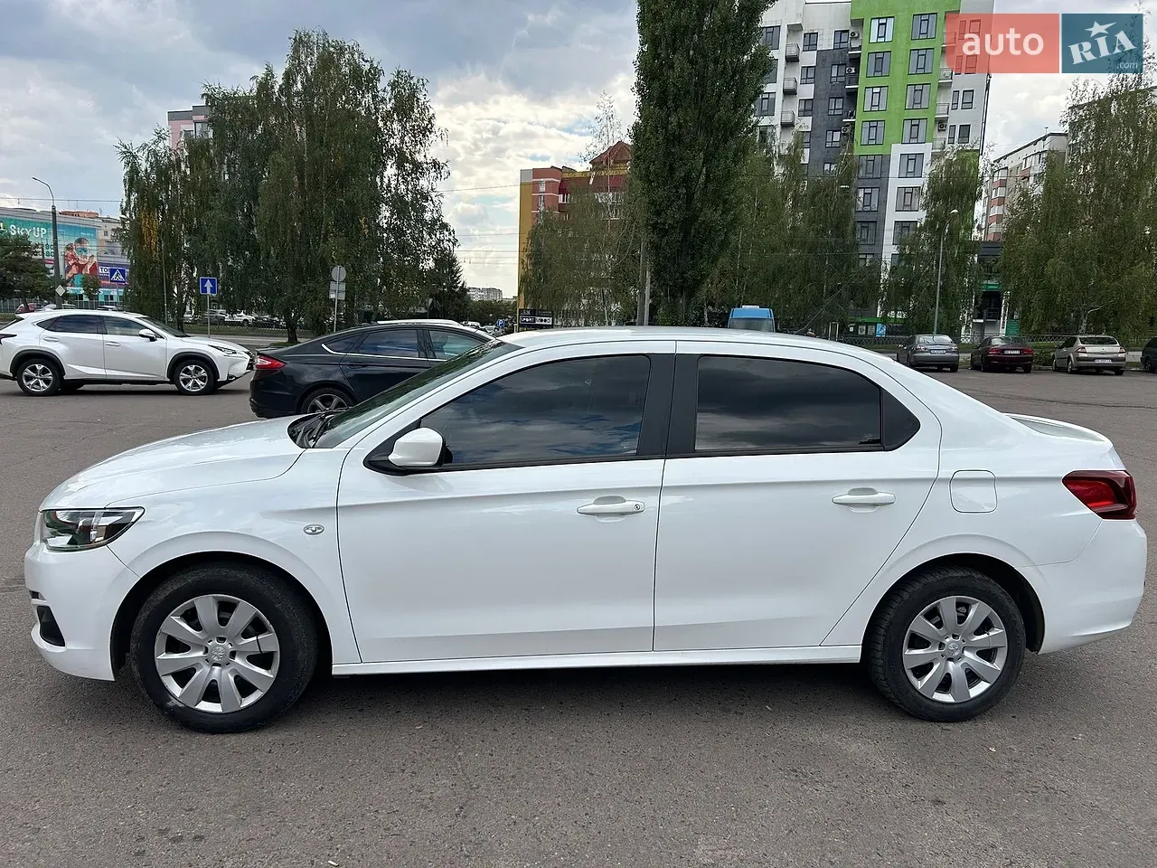 Peugeot 301 2018 photo 4