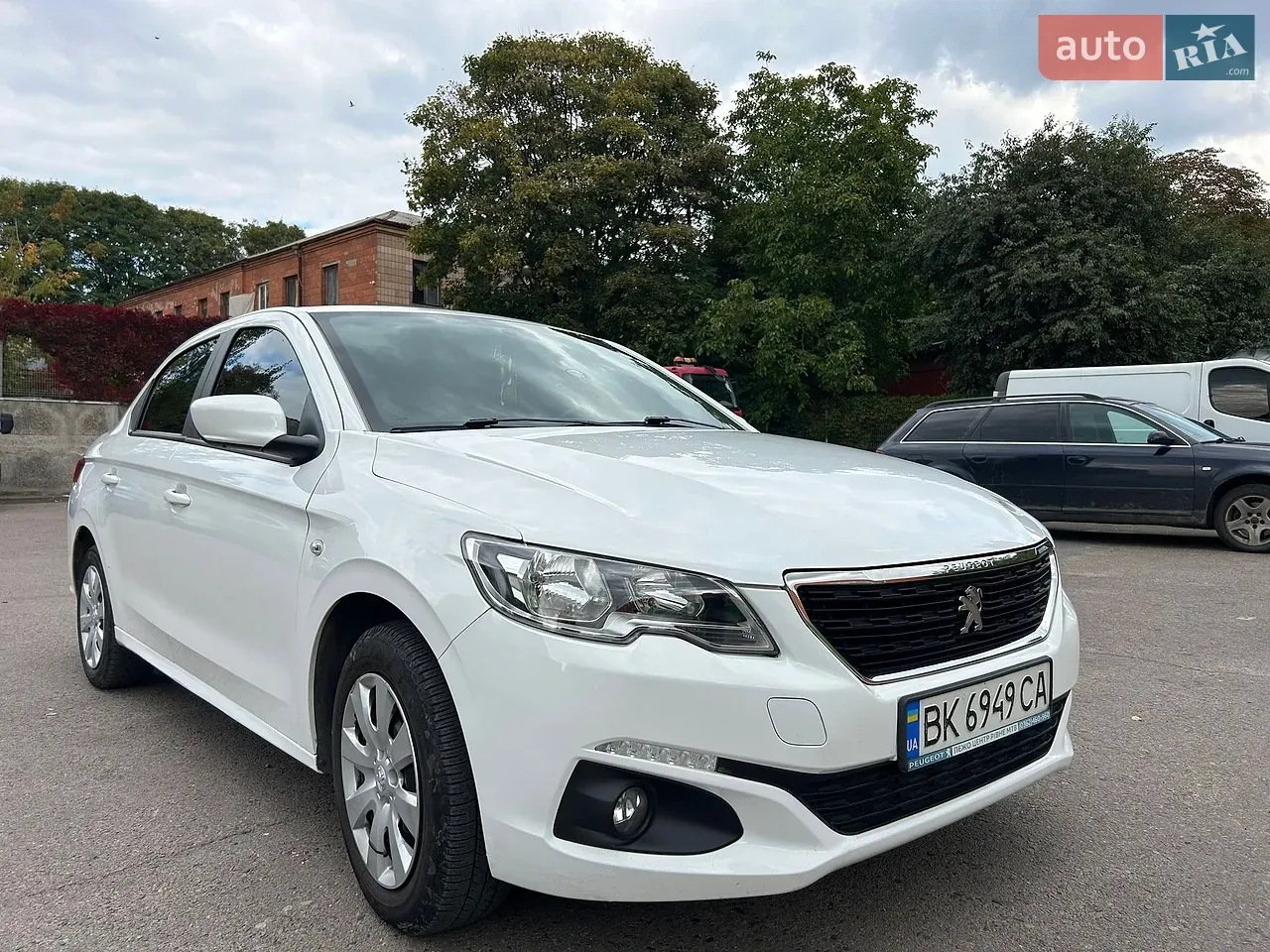 Peugeot 301 2018 photo 5