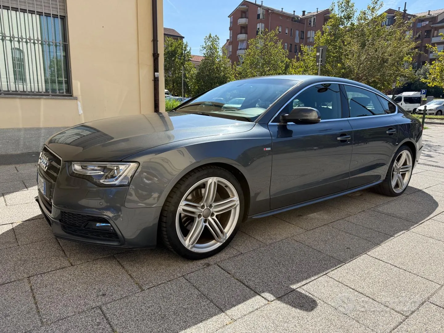 Audi A5 2013 photo 2