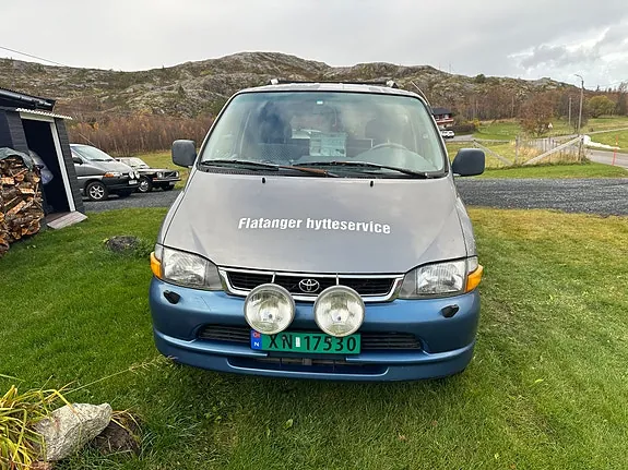Toyota Hiace 1996 photo 2