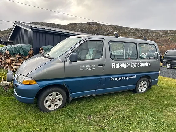 Toyota Hiace 1996 photo 4