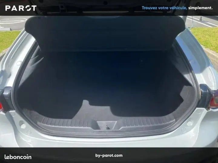 Mazda 3 2025 photo 3