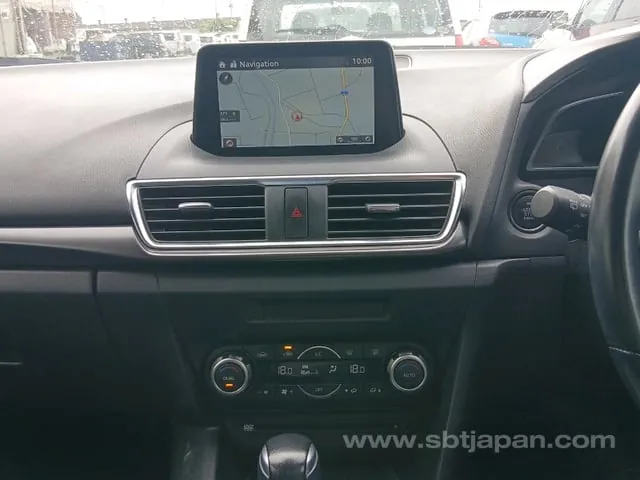 Mazda Axela 2017 photo 4