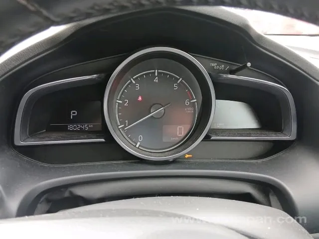 Mazda Axela 2017 photo 2