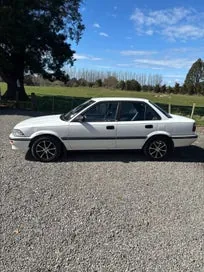 Toyota Corolla 1990 photo 3