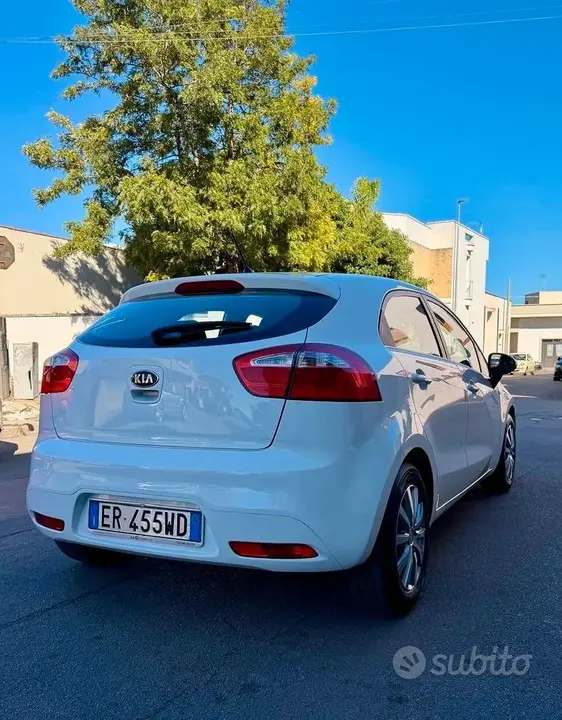 Kia Rio 2013 photo 4